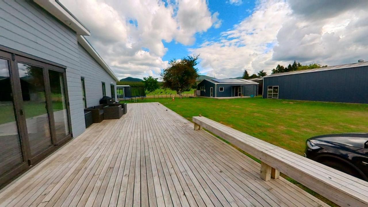 Full Holiday Home To Yourself, Up To 21 Guests Atiamuri Dış mekan fotoğraf